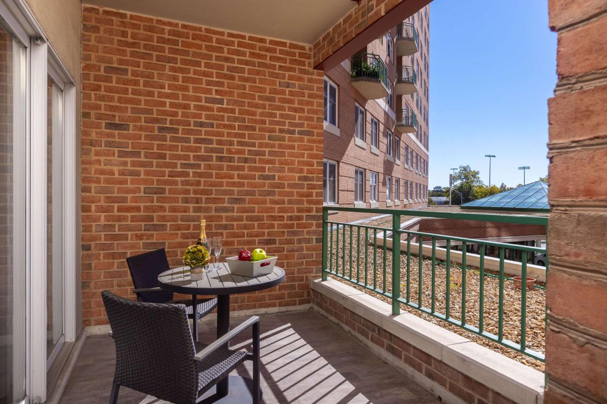 Inn At The Colonnade Baltimore - A Doubletree By Hilton Hotel Exterior foto